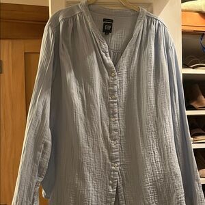 GAP Soft Blue Crinkle Button-Up Shirt
